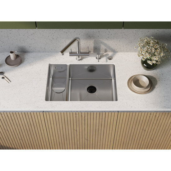 Кухонная мойка OMOIKIRI TAKI 58-2-U/IF нержавеющая сталь